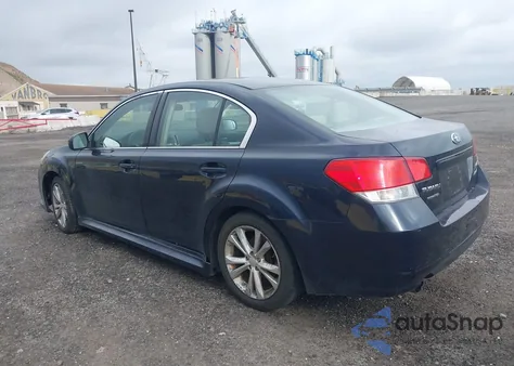 2013 Subaru Legacy 2.5I Premium из США, поврежденный, VIN 4S3BMBB62D3027134